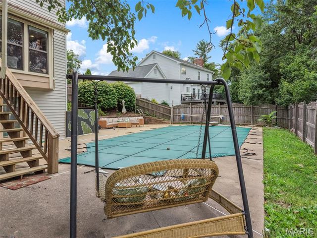 440 Meramec Way, St Charles, MO 63303