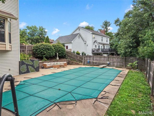 440 Meramec Way, St Charles, MO 63303