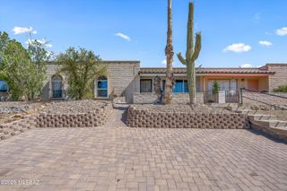 1824 W Caravelle Road, Tucson, AZ 85713