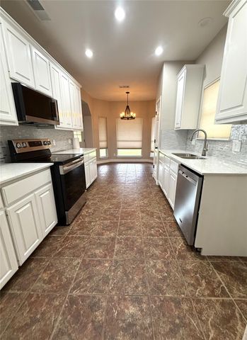 7396 CR 424, Thrall, TX 76578