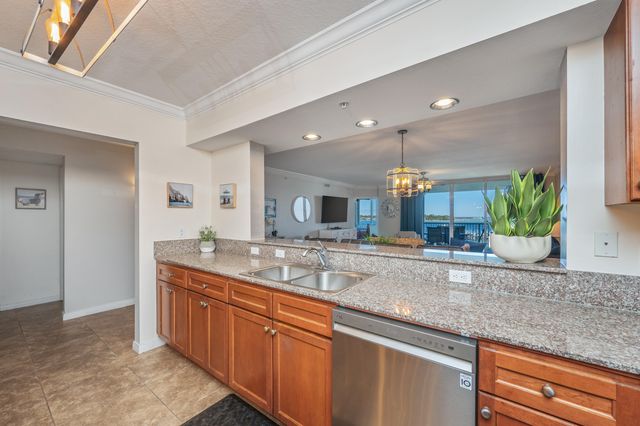 1328 Miracle Strip Parkway, 402, Fort Walton Beach, FL 32548