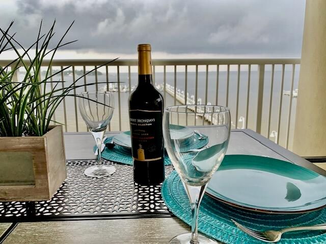 1328 Miracle Strip Parkway, 402, Fort Walton Beach, FL 32548