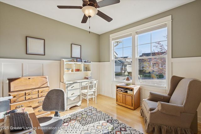 7537 Roxborough Lane 30, Grand Ledge, MI 48837