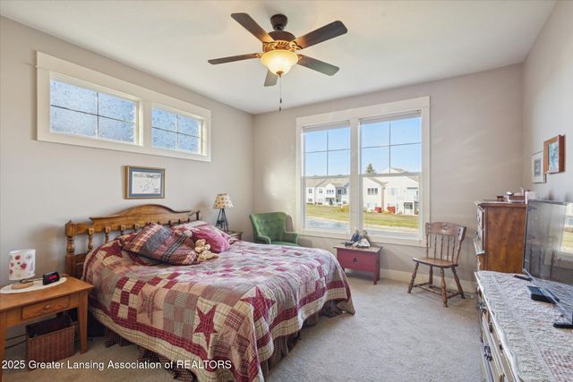 7537 Roxborough Lane 30, Grand Ledge, MI 48837