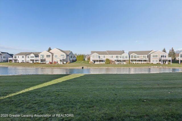 7537 Roxborough Lane 30, Grand Ledge, MI 48837