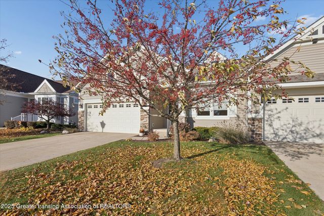 7537 Roxborough Lane 30, Grand Ledge, MI 48837