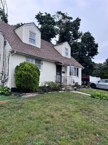 505 Emerson Street, Uniondale, NY 11553