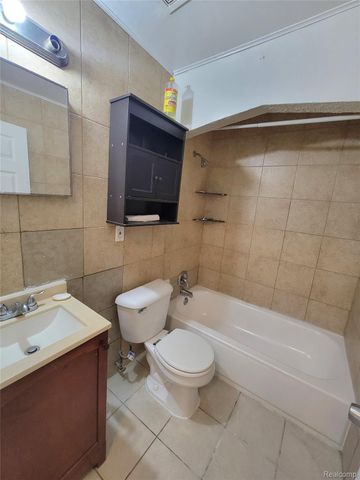 7248 Hupp Avenue, Warren, MI 48091