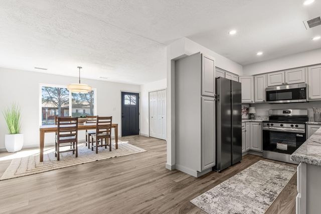 1765 Laird Court SE, Rio Rancho, NM 87124