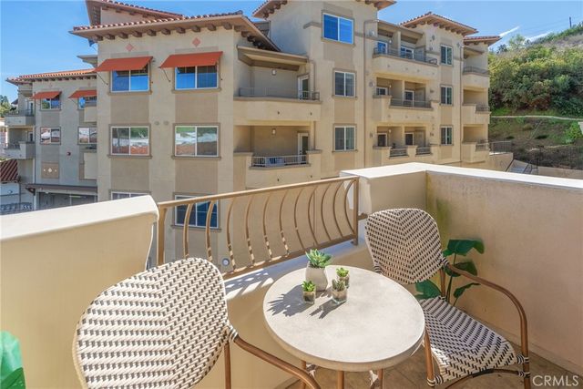 901 Deep Valley Dr 213, Rolling Hills Estates, CA 90274