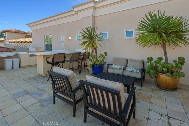 901 Deep Valley Dr 213, Rolling Hills Estates, CA 90274