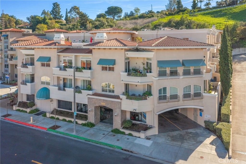 901 Deep Valley Dr 213, Rolling Hills Estates, CA 90274