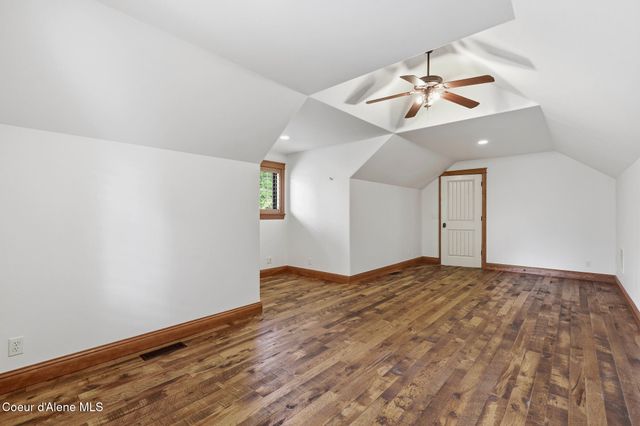 9622 N Country Club DR, Hayden Lake, ID 83835