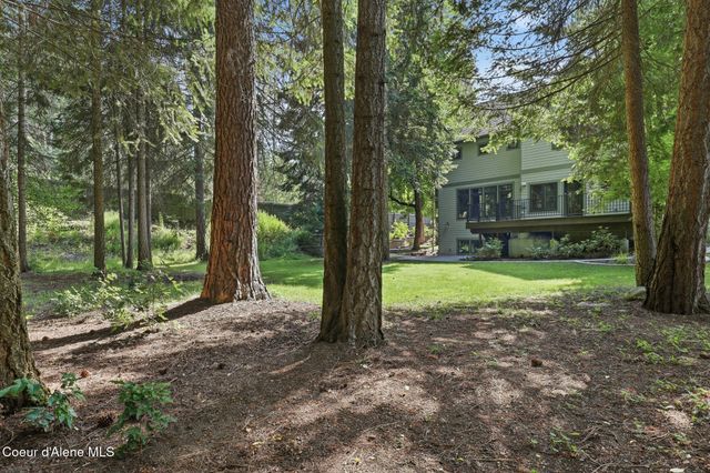 9622 N Country Club DR, Hayden Lake, ID 83835