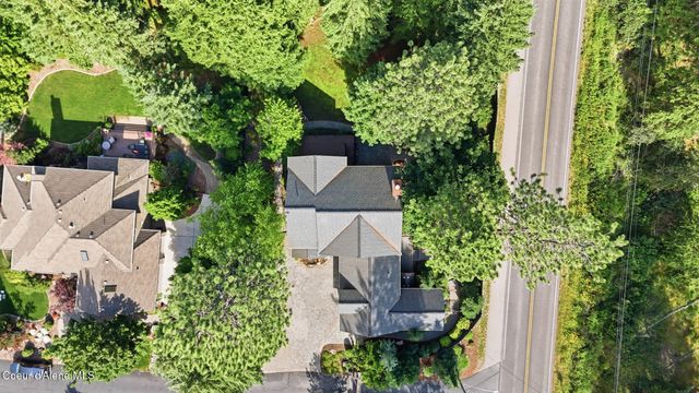 9622 N Country Club DR, Hayden Lake, ID 83835