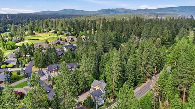9622 N Country Club DR, Hayden Lake, ID 83835
