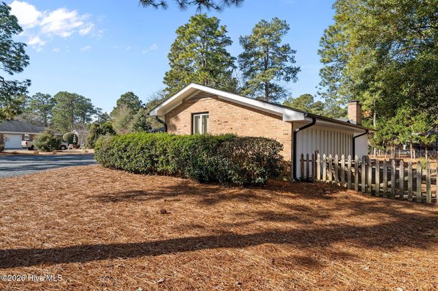 1425 Monticello Drive, Pinehurst, NC 28374