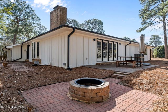 1425 Monticello Drive, Pinehurst, NC 28374