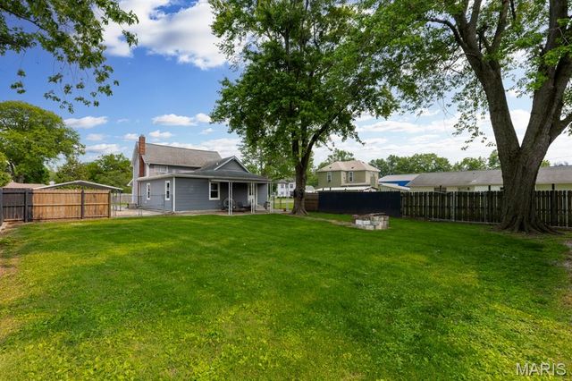 311 S Edwardsville Street, Staunton, IL 62088