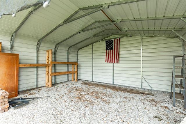 311 S Edwardsville Street, Staunton, IL 62088