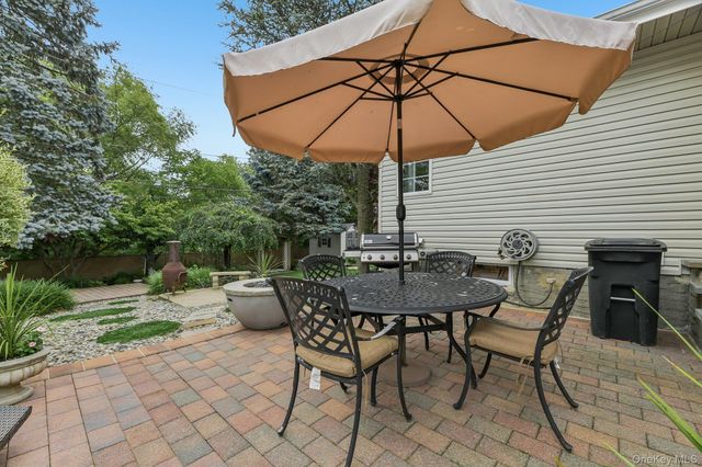 3745 Locust Avenue, Seaford, NY 11783