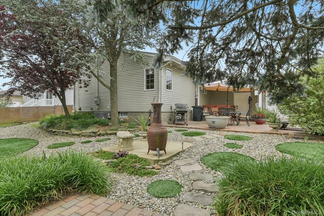 3745 Locust Avenue, Seaford, NY 11783