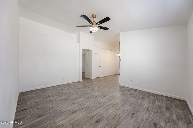 8445 W PIERSON Street, Phoenix, AZ 85037