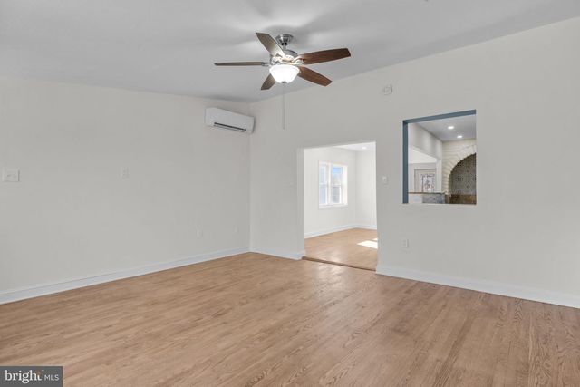 21 N FRANKLIN ST, Doylestown, PA 18901