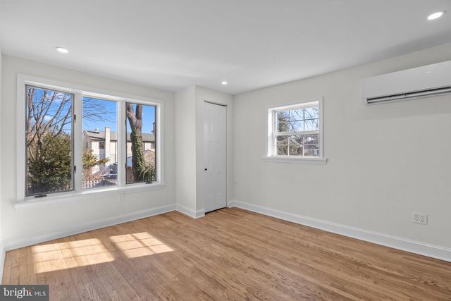 21 N FRANKLIN ST, Doylestown, PA 18901