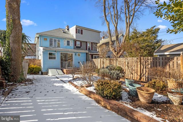 21 N FRANKLIN ST, Doylestown, PA 18901