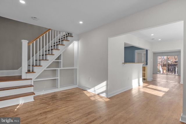 21 N FRANKLIN ST, Doylestown, PA 18901