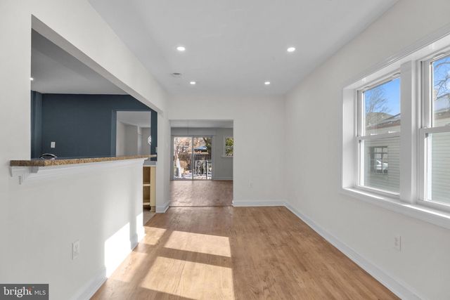 21 N FRANKLIN ST, Doylestown, PA 18901
