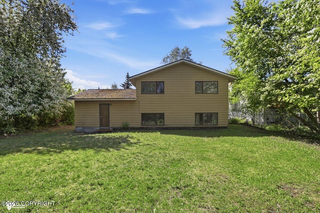5261 Little Tree Street, Anchorage, AK 99507