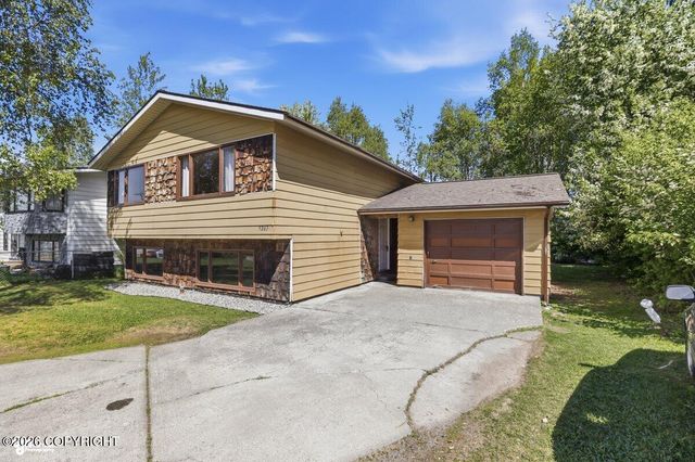 5261 Little Tree Street, Anchorage, AK 99507