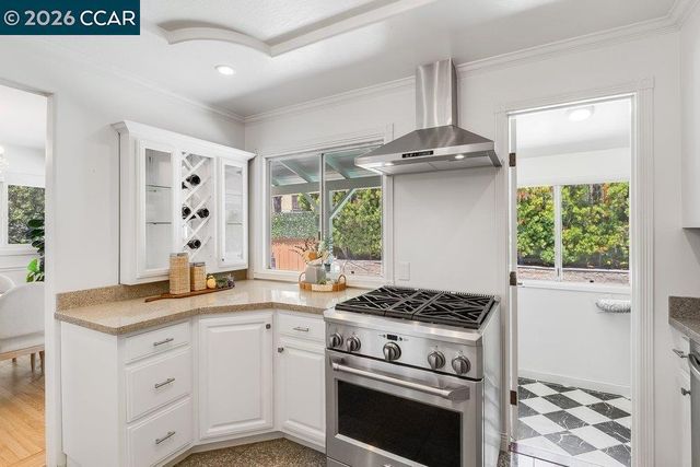 2674 Briarfield Ave, Redwood City, CA 94061