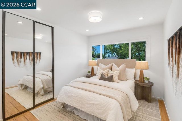 2674 Briarfield Ave, Redwood City, CA 94061