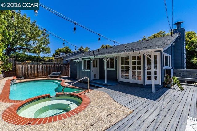 2674 Briarfield Ave, Redwood City, CA 94061