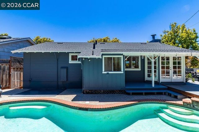 2674 Briarfield Ave, Redwood City, CA 94061