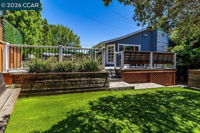 2674 Briarfield Ave, Redwood City, CA 94061