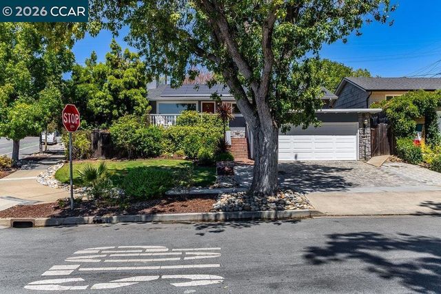 2674 Briarfield Ave, Redwood City, CA 94061
