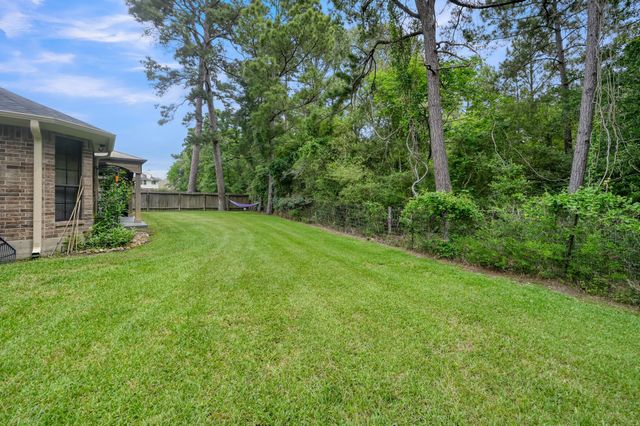 28 Stanford Court, Montgomery, TX 77356