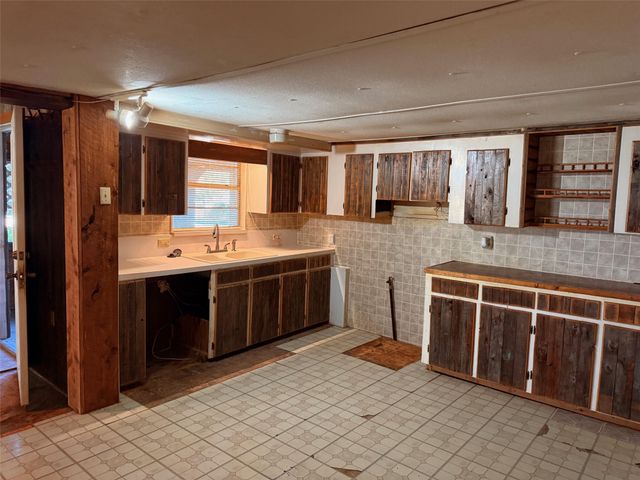 315 Wildwind Street, Gun Barrel City, TX 75156