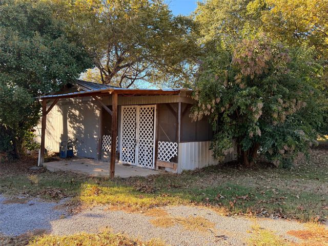 315 Wildwind Street, Gun Barrel City, TX 75156