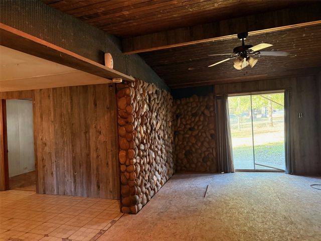 315 Wildwind Street, Gun Barrel City, TX 75156