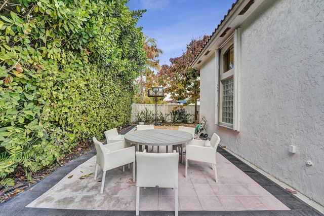 13763 NW 18th Court, Pembroke Pines, FL 33028