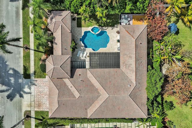 13763 NW 18th Court, Pembroke Pines, FL 33028