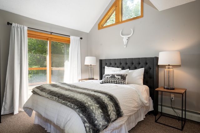 95 Hemlock Drive, Londonderry, VT 05343