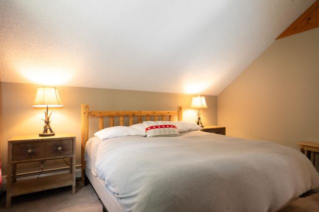 95 Hemlock Drive, Londonderry, VT 05343