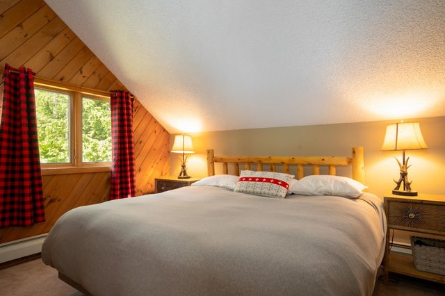 95 Hemlock Drive, Londonderry, VT 05343