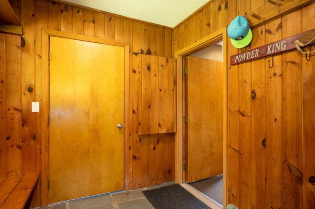 95 Hemlock Drive, Londonderry, VT 05343